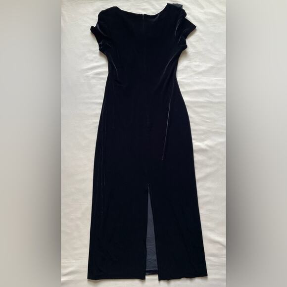 Connected Apparel Vintage Black Velour Maxi Dress With Sash Neckline Size 6 - Picture 6 of 6